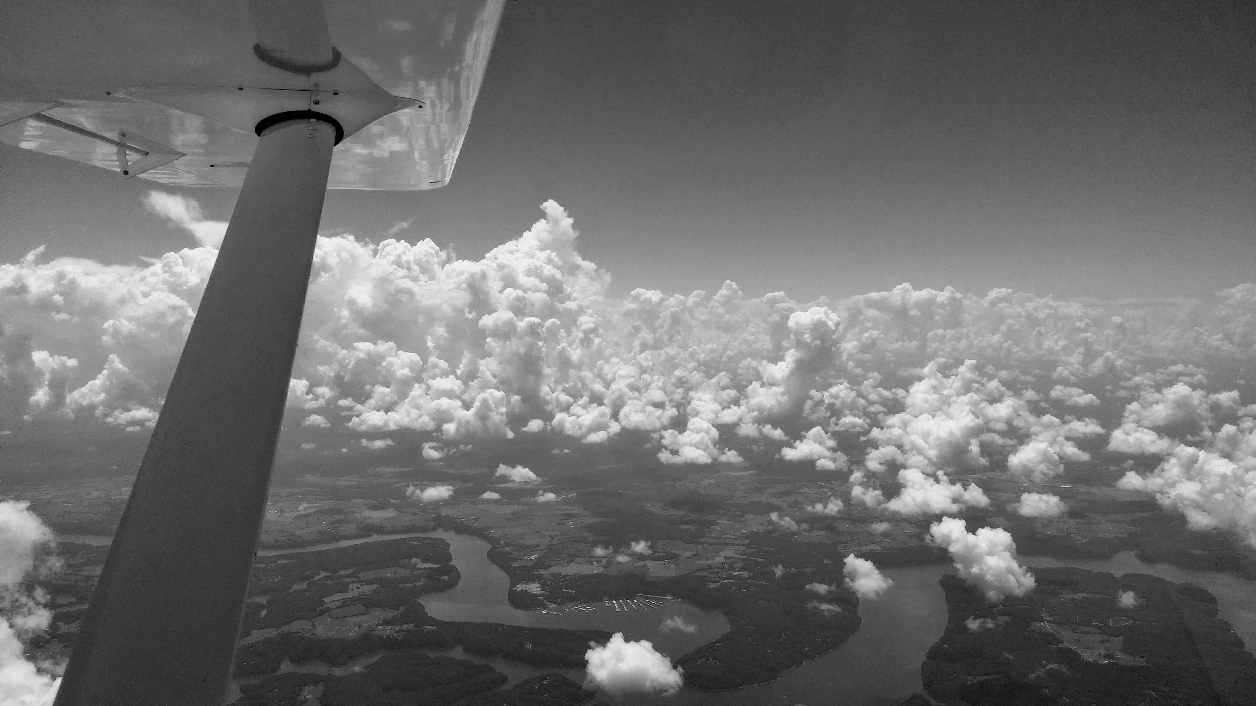 Panoramic view of popcorn cumulus from the window of a light aircraft